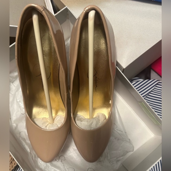 Jessica Simpson Shoes - LIKE NEW JESSICA SIMPSON NUDE PUMPS